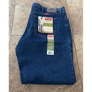 Wrangler Hero Regular Fit Blue Jeans Men 42 x 32 NWT Pants Dark Wash 96501MR USA